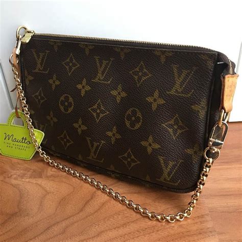 louis vuitton bags with gold chain|louis vuitton purse with chain.